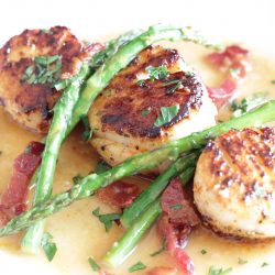 Scallops with Bacon & Asparagus